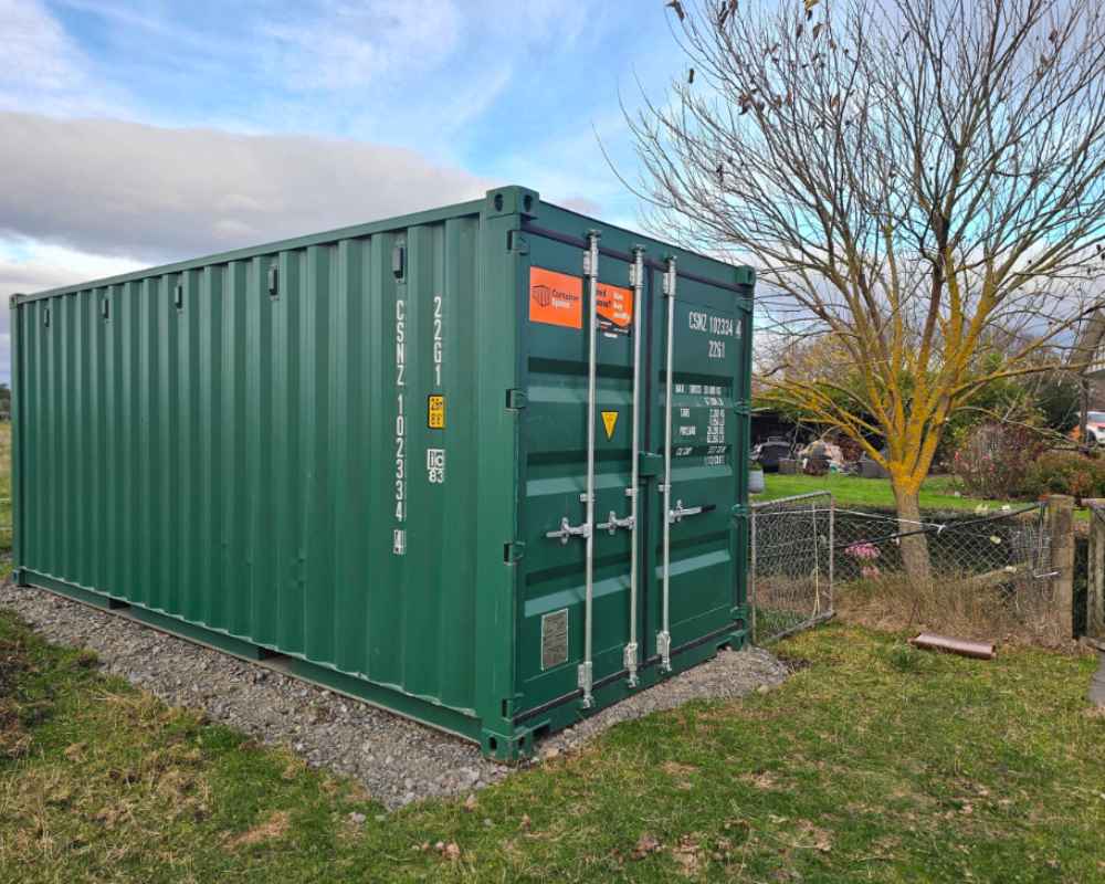 Green shipping container